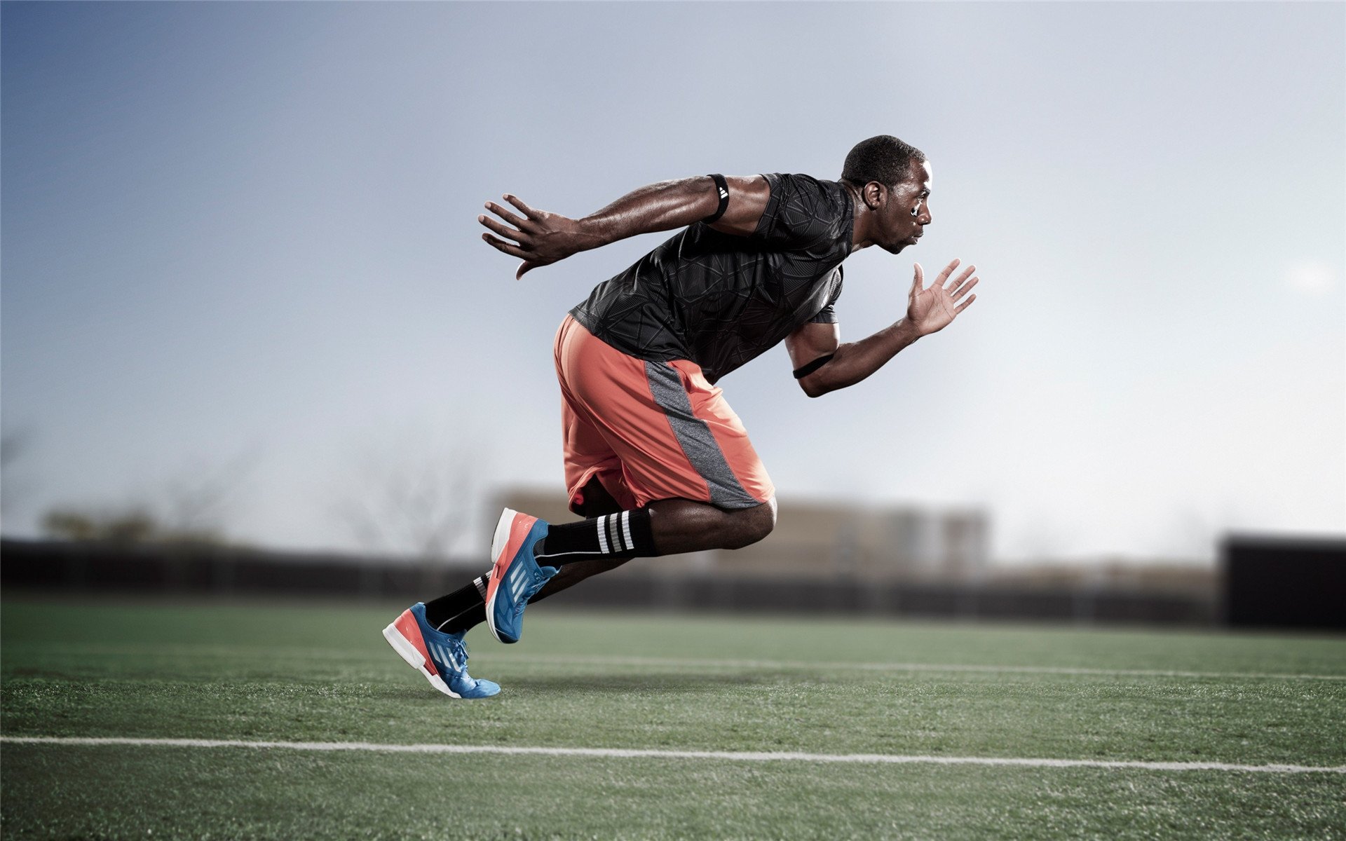 孙兴慜刷新里程碑,密尔沃基雄鹿八强战力克上海海港,晋级概率达75%